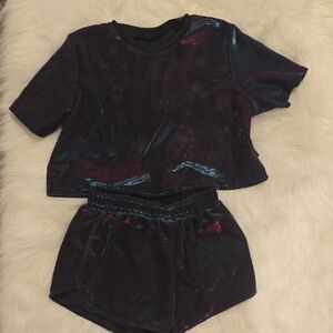 IrridescentTwo-Piece Set